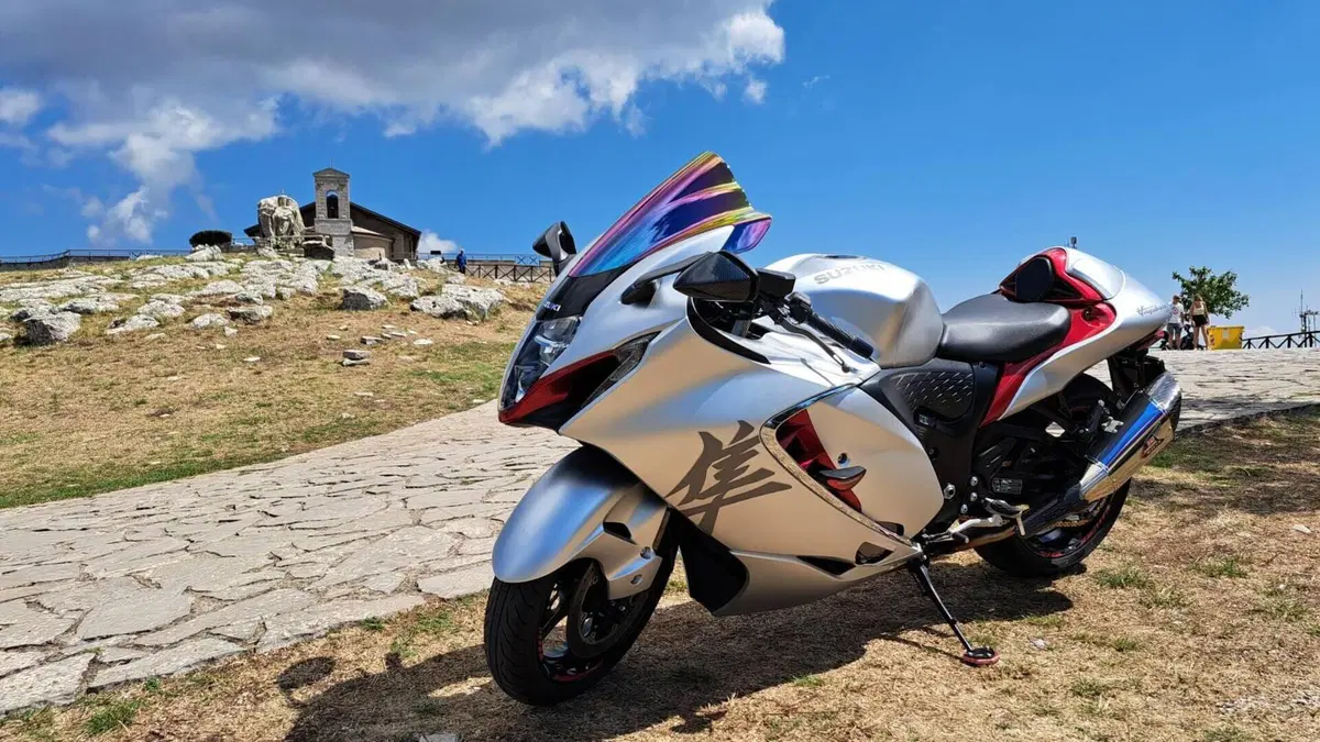 Suzuki GSX 1300 R Hayabusa (2021 - 24) 