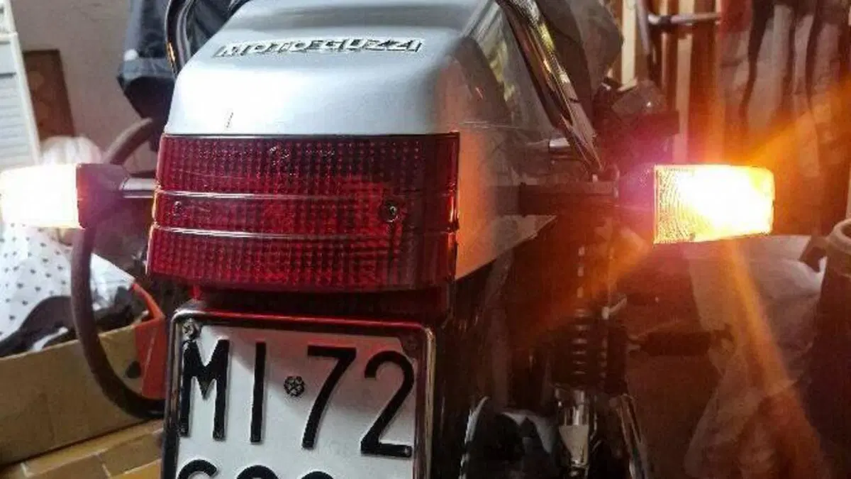 Moto Guzzi   (6)
