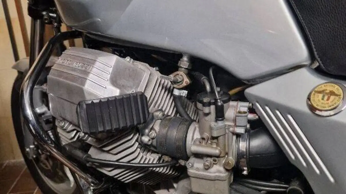 Moto Guzzi   (9)