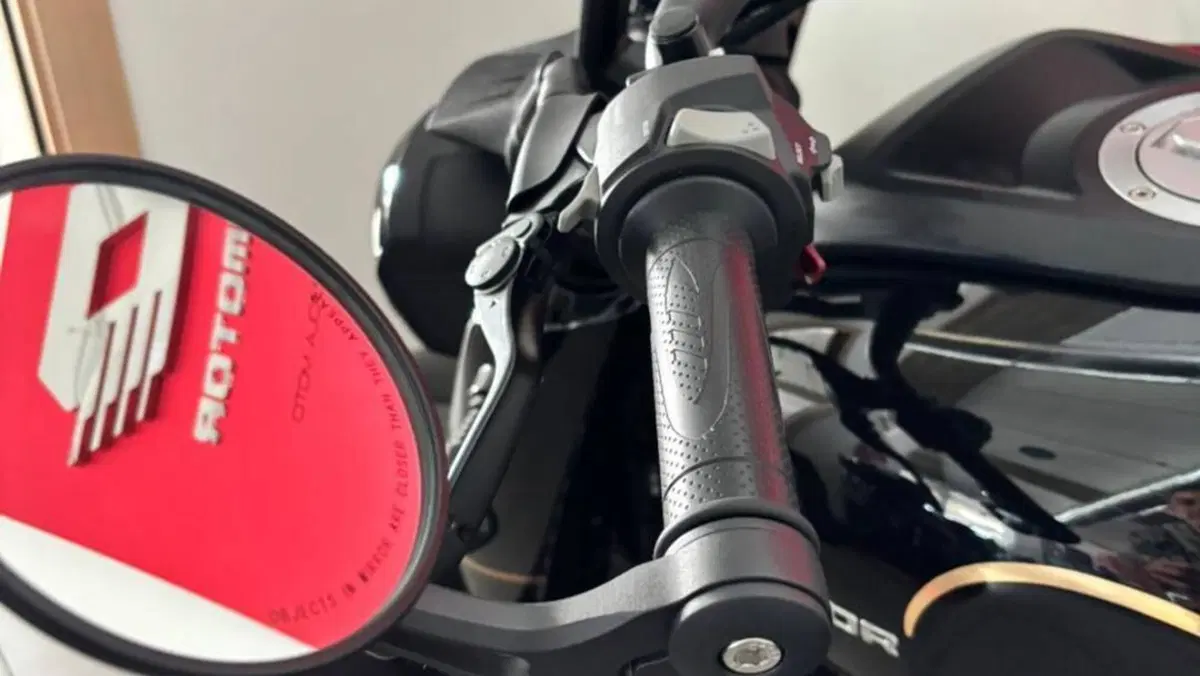 QJ Motor SRV 400 VS (2026)  (4)
