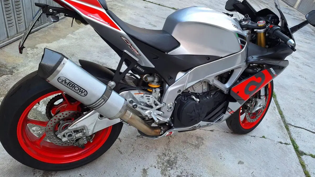 Aprilia RSV4 RR (2017 - 18) 