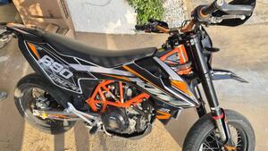 KTM 690 SMC R (2019 - 20) 