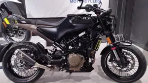 Husqvarna Svartpilen 401 (2024 - 26) 