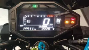 Kawasaki Z 500 (2024 - 26)  (3)