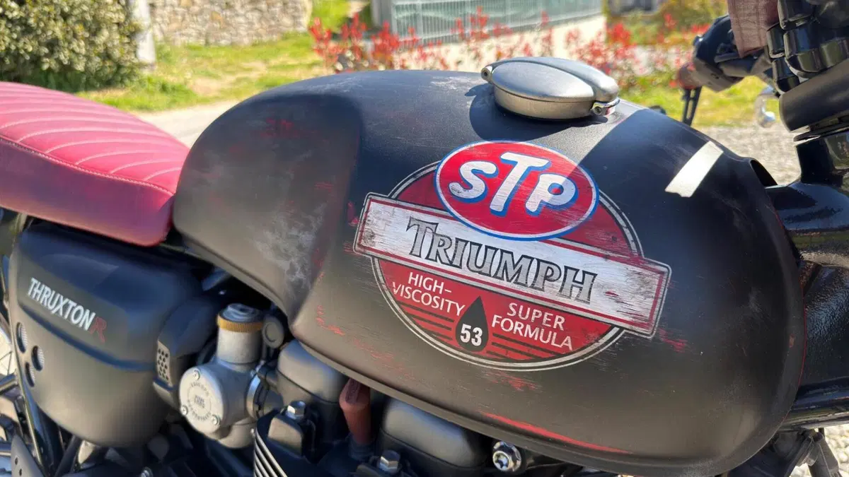 Triumph Thruxton 1200 R (2017 - 20)  (5)