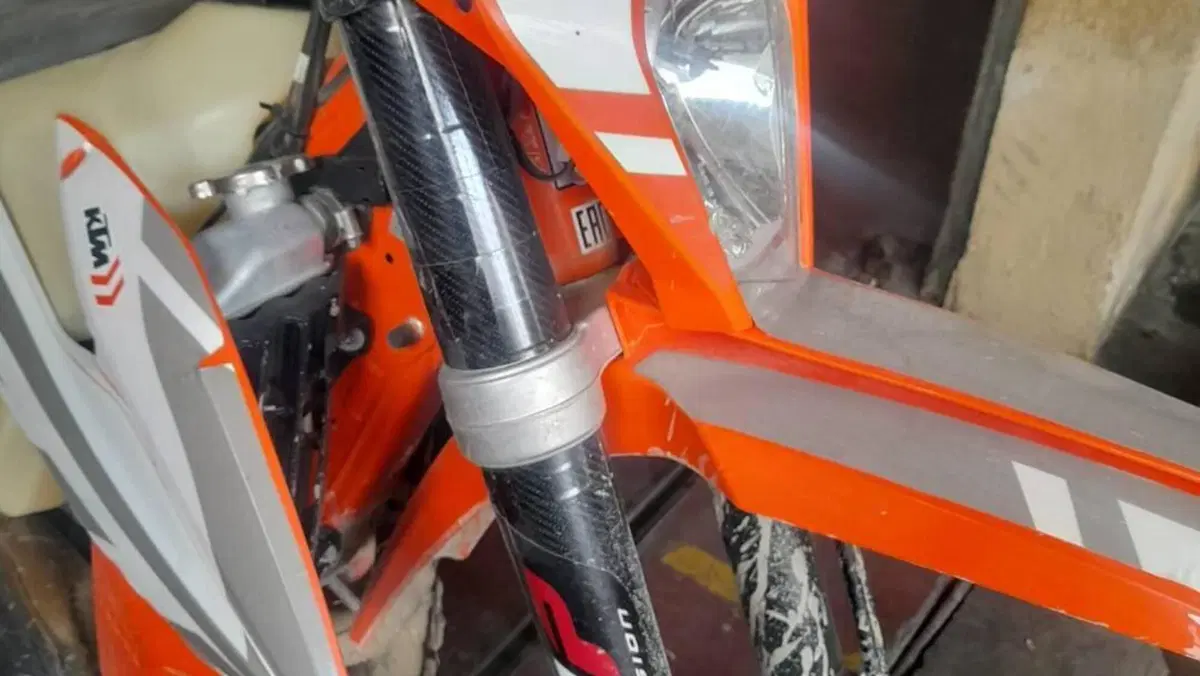 KTM 250 EXC TPI (2023) 
