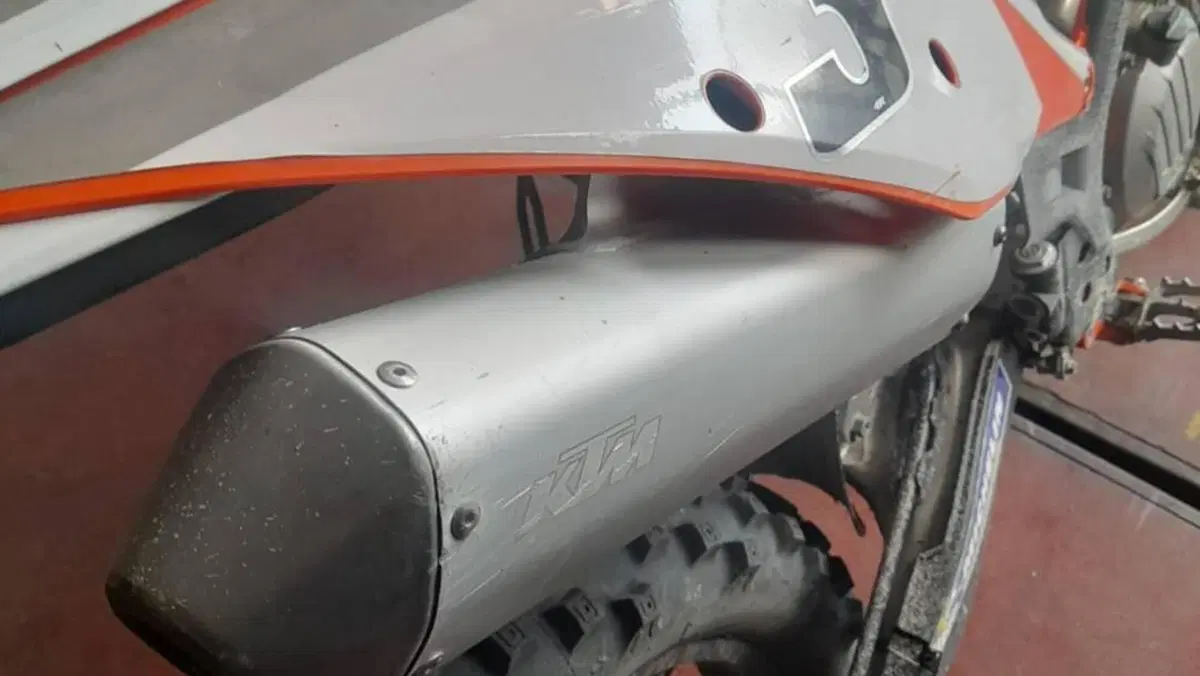 KTM 250 EXC TPI (2023)  (5)