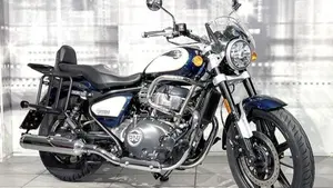 Royal Enfield Super Meteor 650 (2023 - 26) 