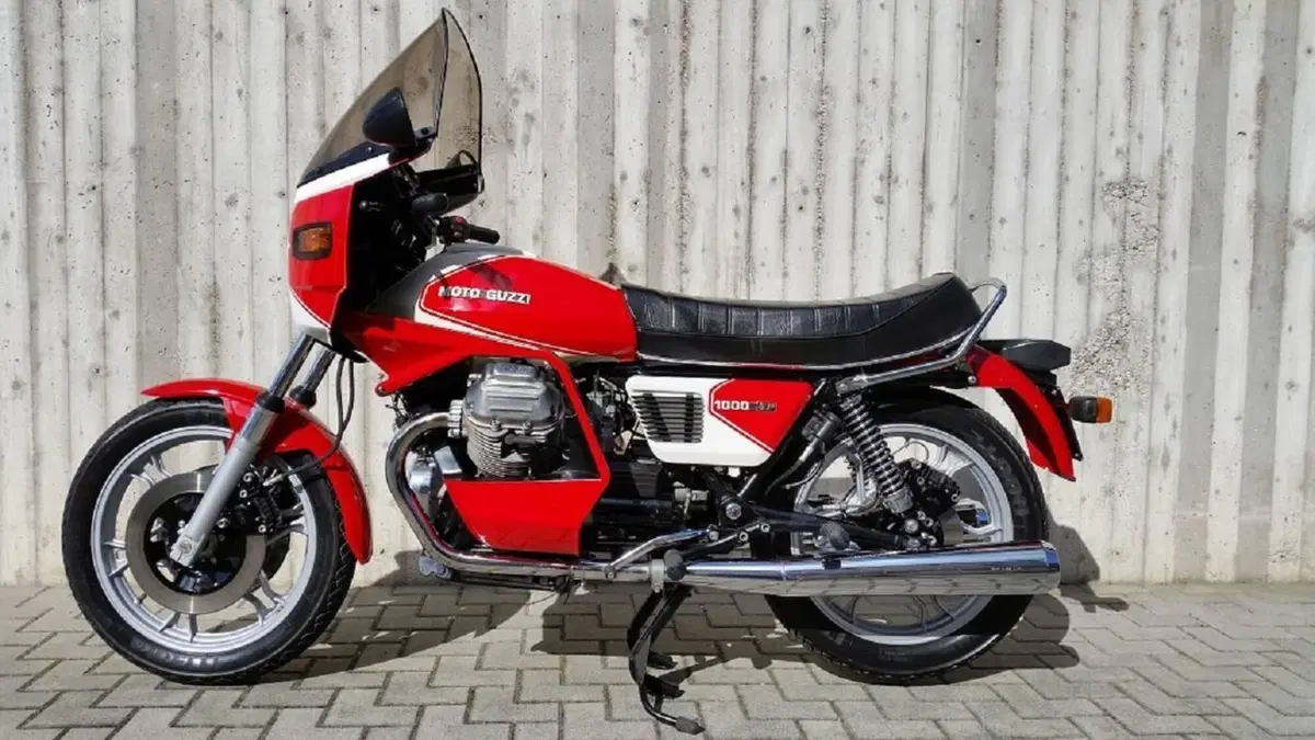 Moto Guzzi   (7)