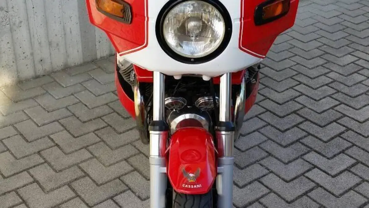 Moto Guzzi   (11)