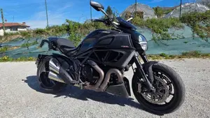 Ducati Diavel 1200 Carbon (2010 - 13)  (9)