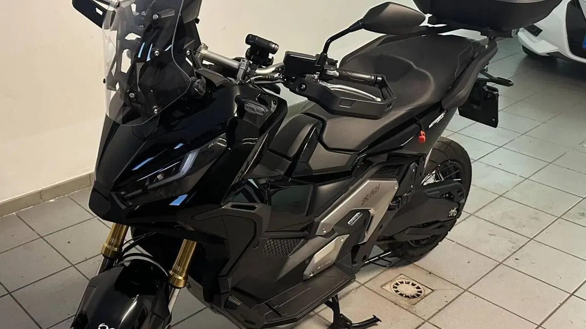 Honda X-ADV 750 DCT (2021 - 24)  (2)