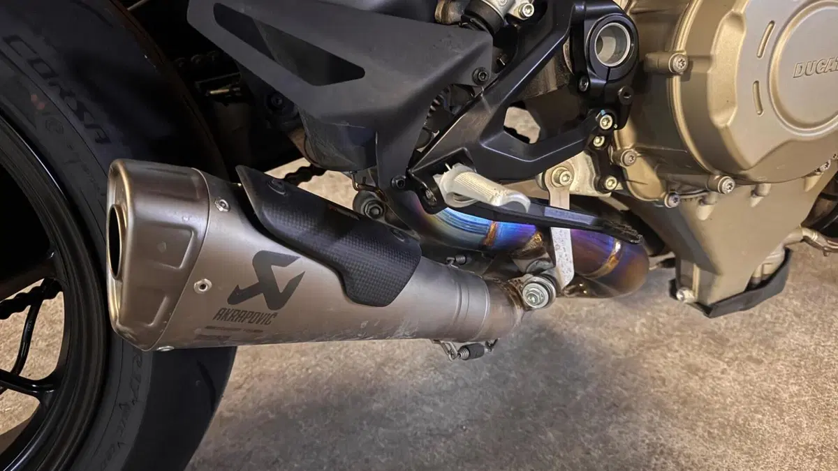 Ducati Streetfighter V4 (2023 - 24)  (7)