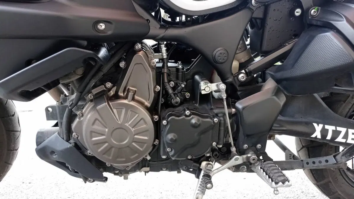 Yamaha XT1200ZE Super Ténéré (2013 - 14)  (11)