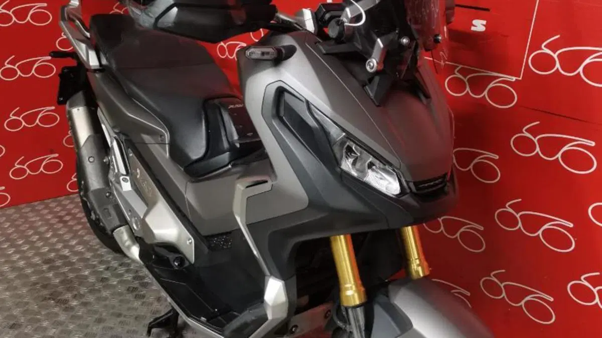 Honda X-ADV 750 (2017)  (2)