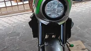 Kawasaki Z 900 RS Cafè Performance (2020 - 21)  (3)