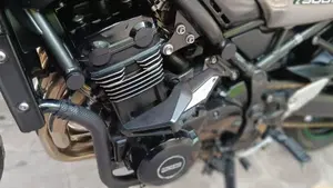 Kawasaki Z 900 RS Cafè Performance (2020 - 21)  (16)