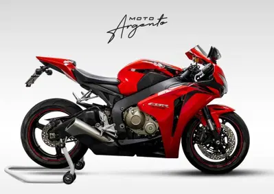 Honda CBR 1000 RR Fireblade (2008 - 11) - Annuncio 9976619