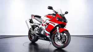 Yamaha YZF R6 (1999 - 00)  (4)