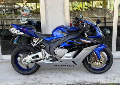Honda CBR 1000 RR Fireblade (2004 - 05) - Annuncio 9976766