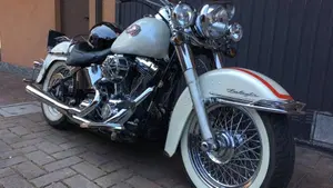 Harley-Davidson 1584 Deluxe (2007 - 08) - FLSTN  (3)