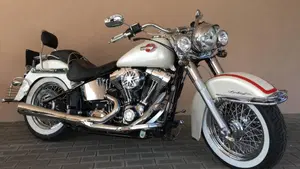 Harley-Davidson 1584 Deluxe (2007 - 08) - FLSTN  (5)