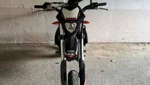Betamotor RR 125 4T Motard LC (2018 - 20)  (5)