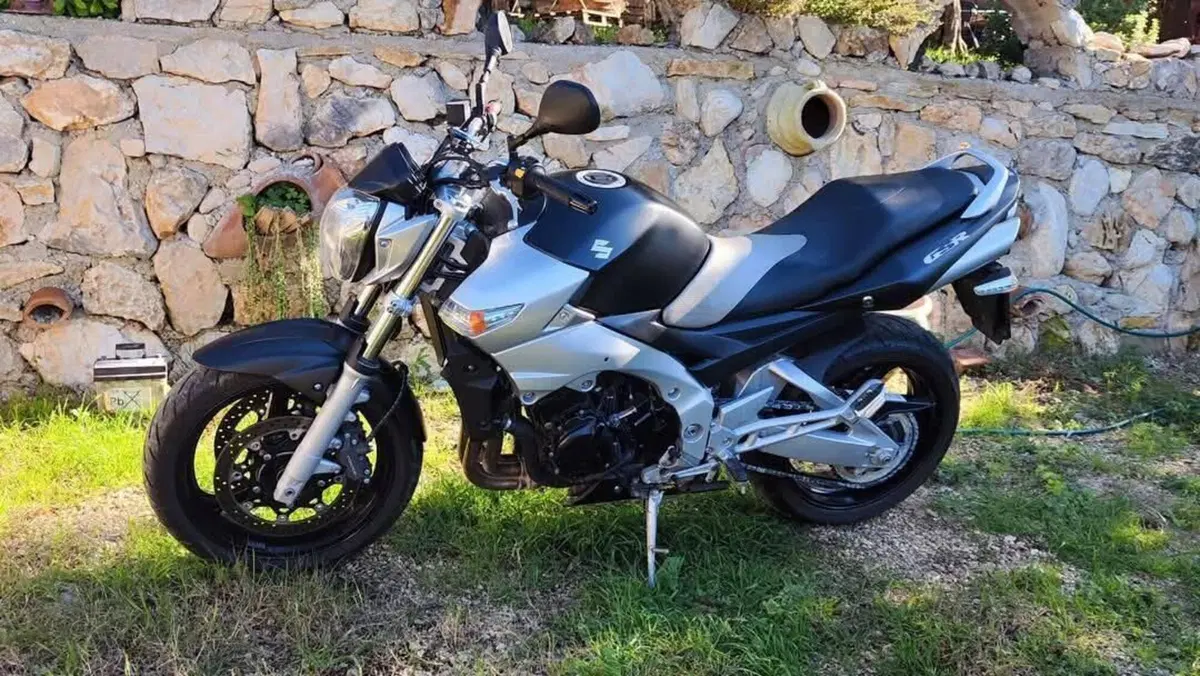 Suzuki GSR 600 (2006 - 11) 