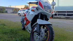Yamaha   (3)