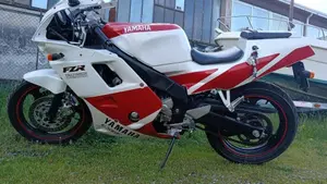 Yamaha   (10)