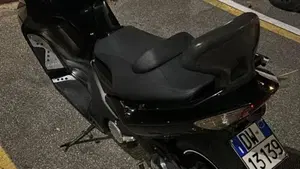 Yamaha T-Max 500 Tech Max (2011 - 13)  (3)