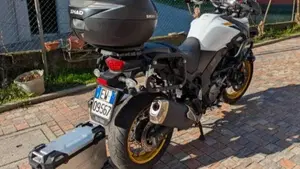 Suzuki V-Strom 650XT (2021 - 25)  (3)
