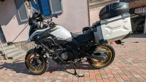 Suzuki V-Strom 650XT (2021 - 25)  (4)