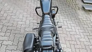 Harley-Davidson 883 Iron (2017 - 20) - XL 883N  (2)