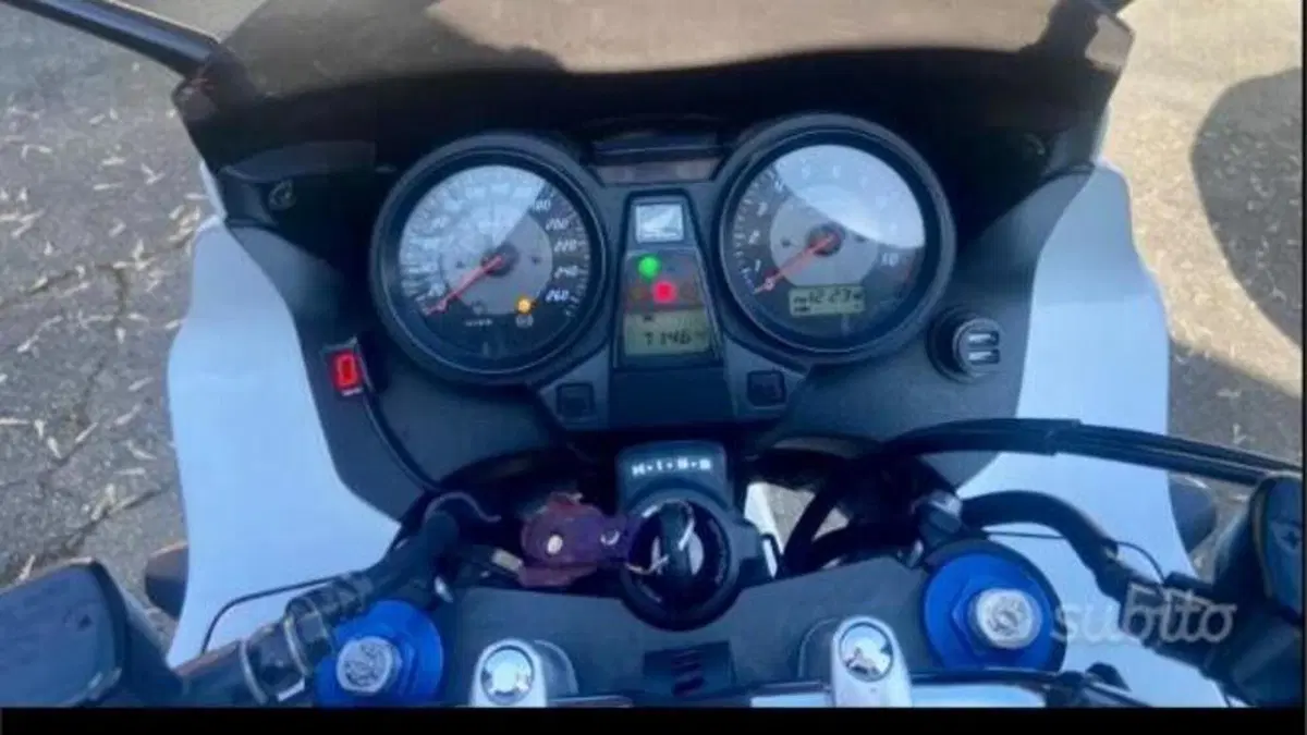Honda CB 1300 S (2010 - 12)  (5)