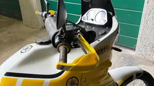 Yamaha   (11)