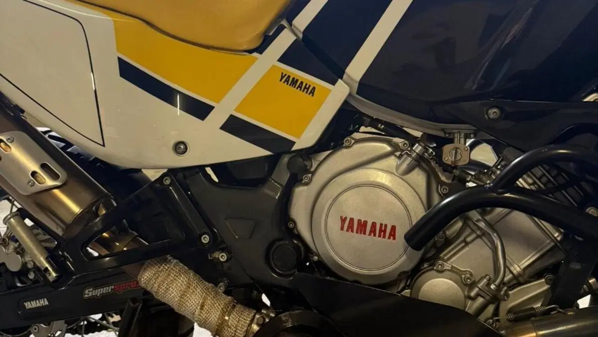 Yamaha   (16)
