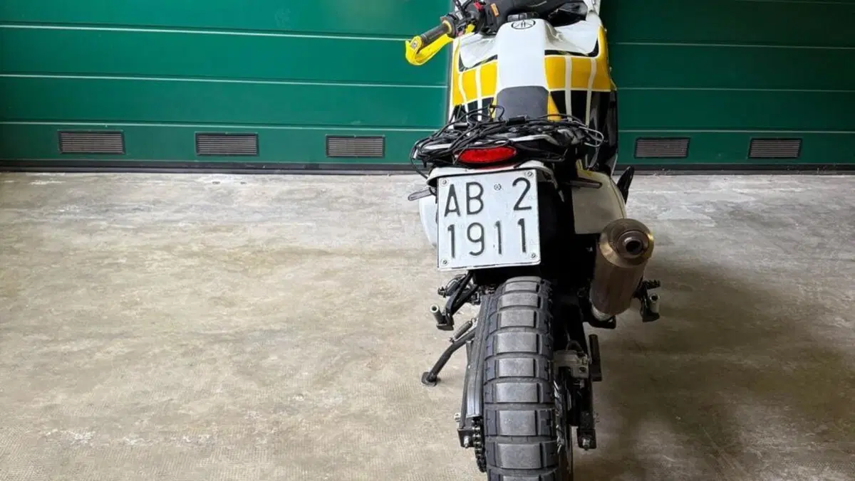 Yamaha   (19)