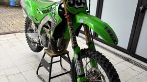 Kawasaki KX450 (2025)  (2)