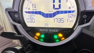 Moto Guzzi V7 Stone Ten (2024 - 25)  (3)