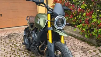Moto Morini SEIEMMEZZO SCR (2022 - 26) usata