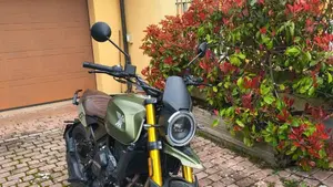 Moto Morini SEIEMMEZZO SCR (2022 - 26)  (7)