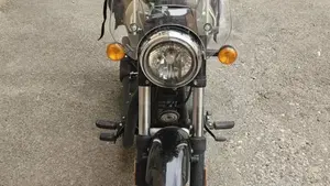 Royal Enfield Meteor 350 (2021 - 26)  (2)