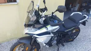 CFMOTO 800MT Touring (2022 - 26)  (5)