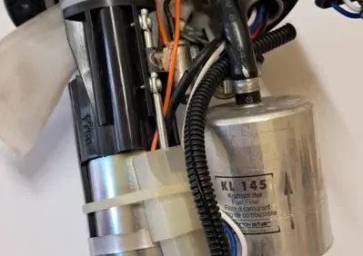 pompa benzina V7 cafe' classic/V7 race/V7classic 2 Moto Guzzi - Annuncio 9978065