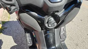 Yamaha X-Max 300 Tech Max (2021 - 24)  (9)