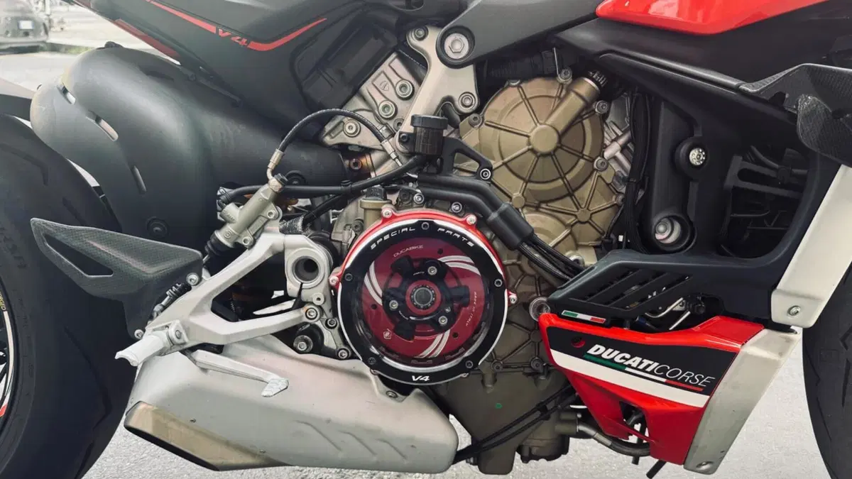 Ducati Streetfighter V4 1100 S (2020)  (6)