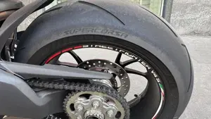 Ducati Streetfighter V4 1100 S (2020)  (10)