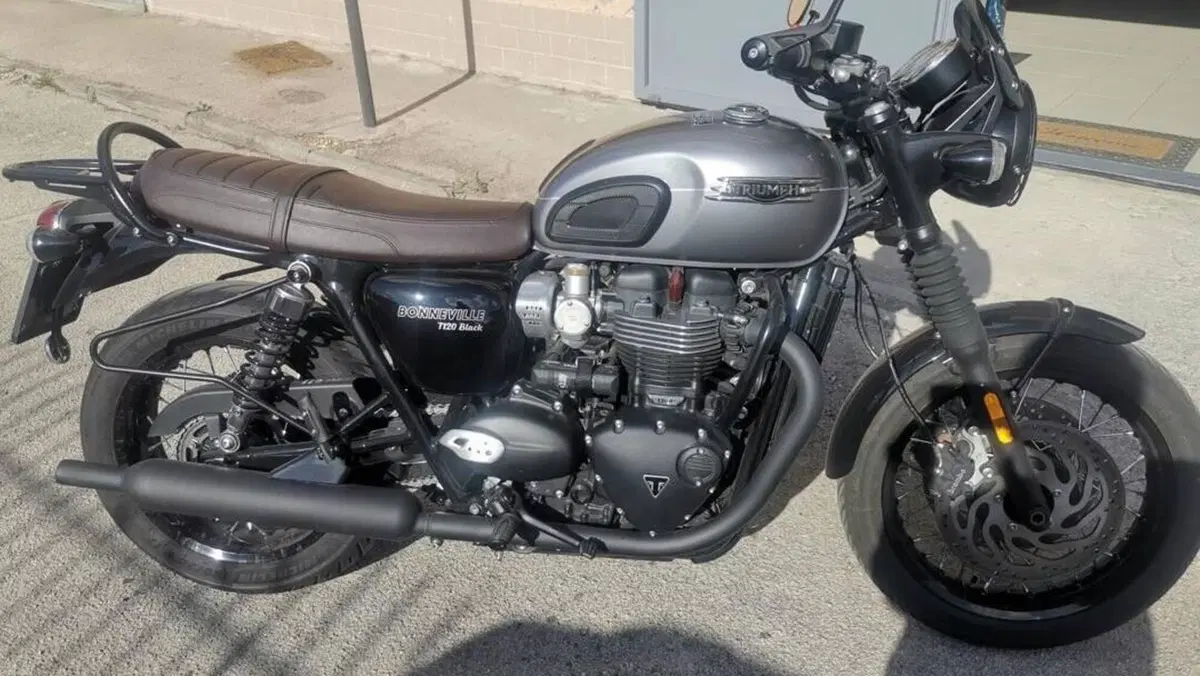 Triumph Bonneville T120 Black (2021 - 25) 