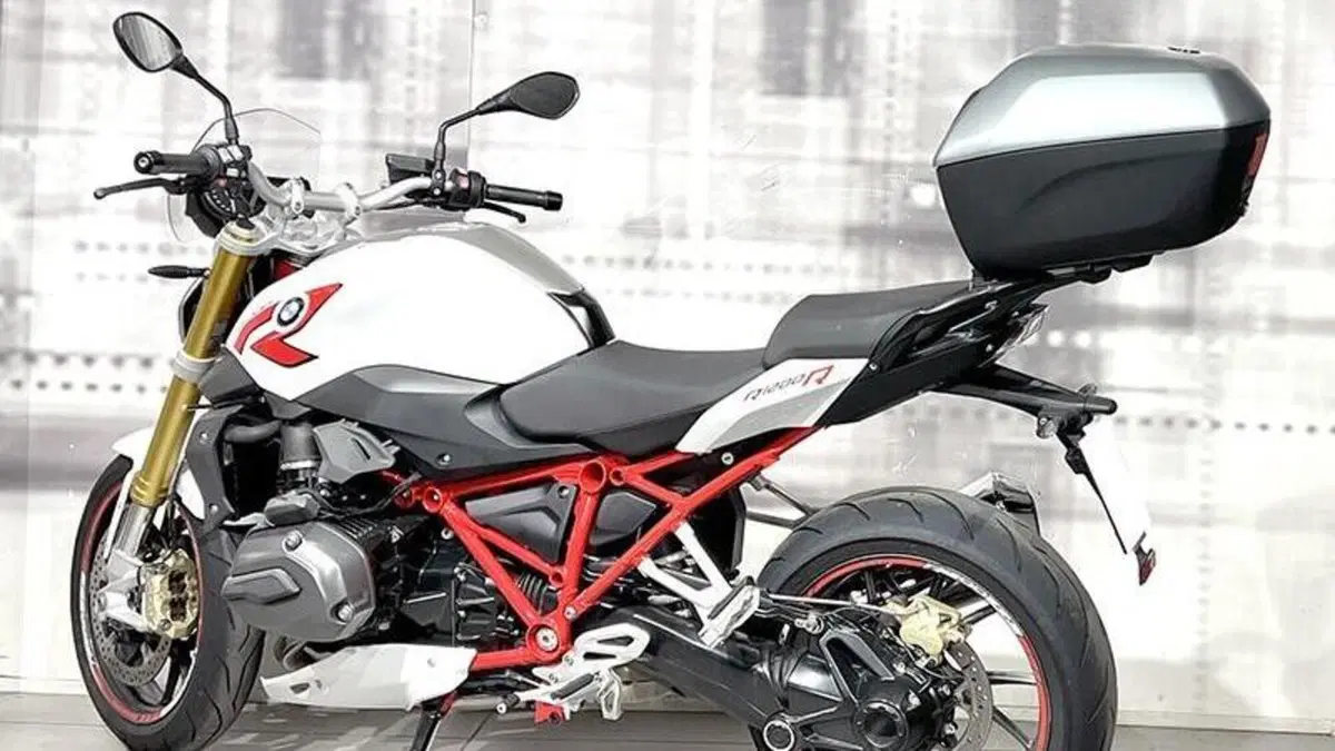 Bmw R 1200 R (2015 - 16)  (2)